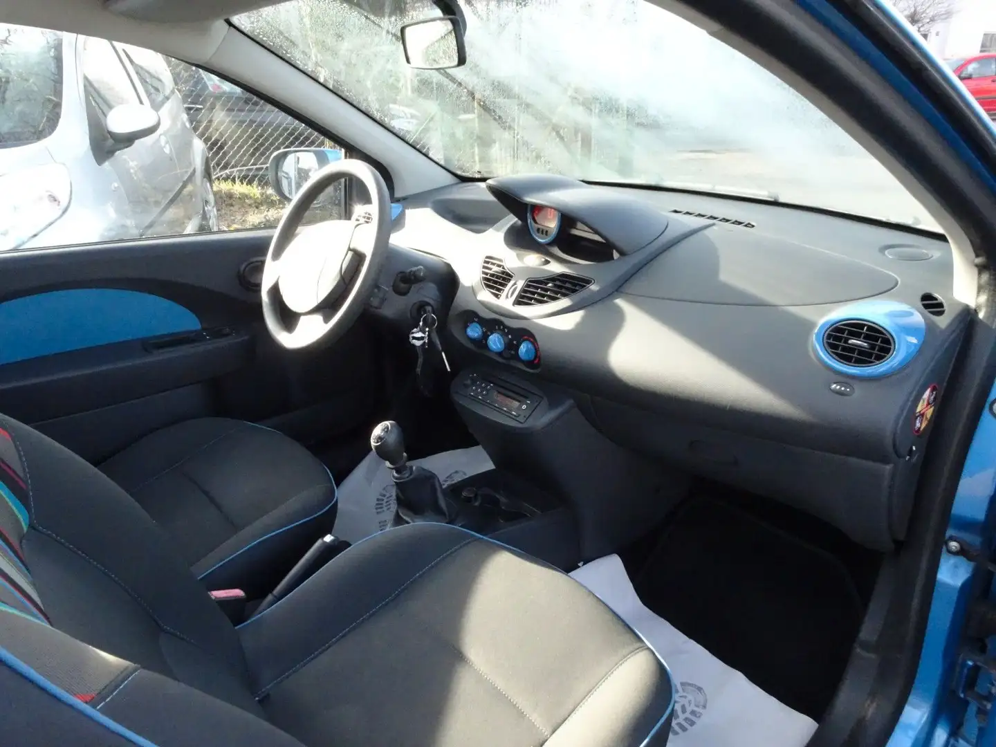 Renault Twingo Liberty Blau - 2