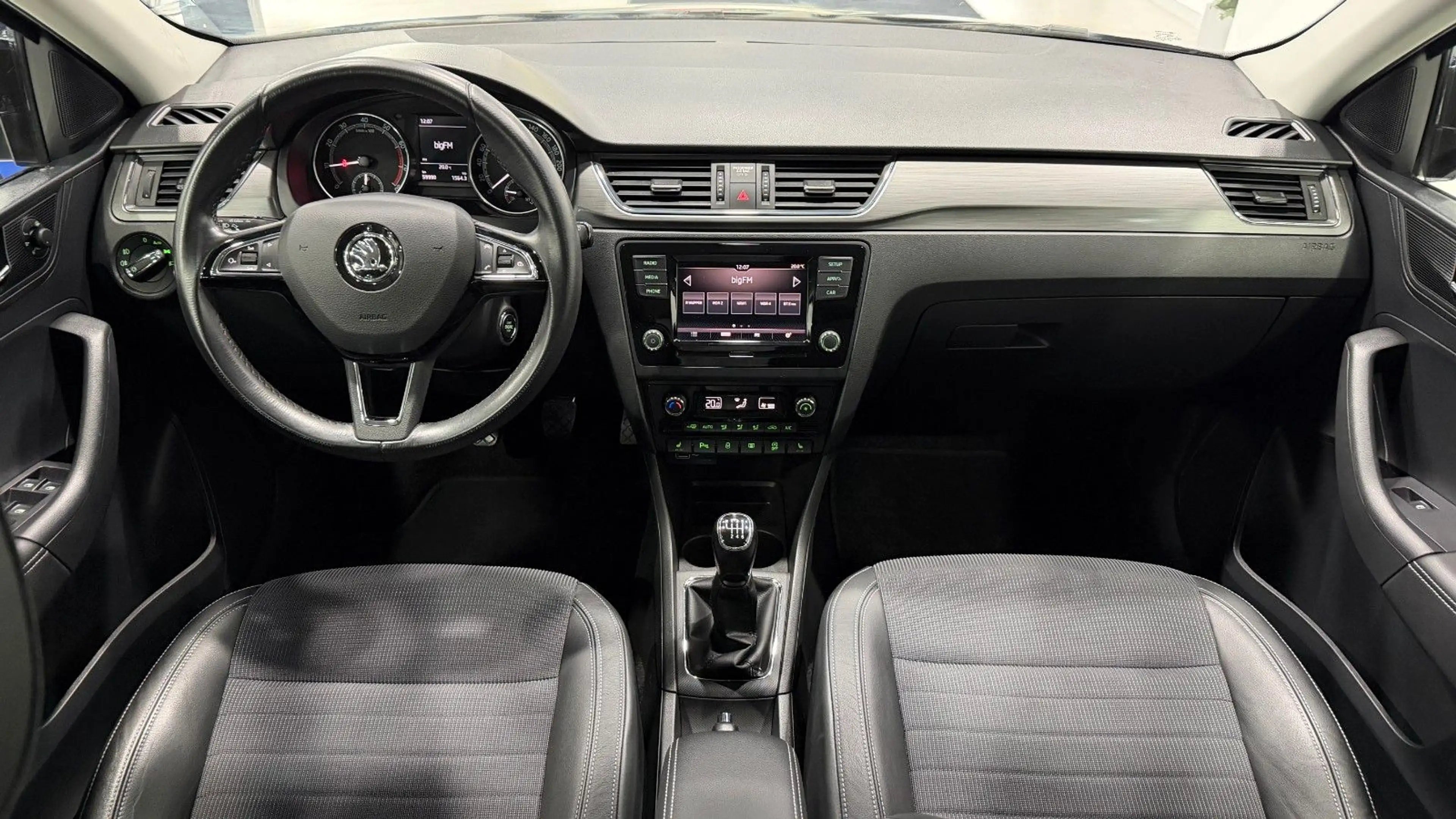 Skoda Rapid/Spaceback Spaceback Style/CarPlay/Kamera/LED/2.Hd/PA — photo 3