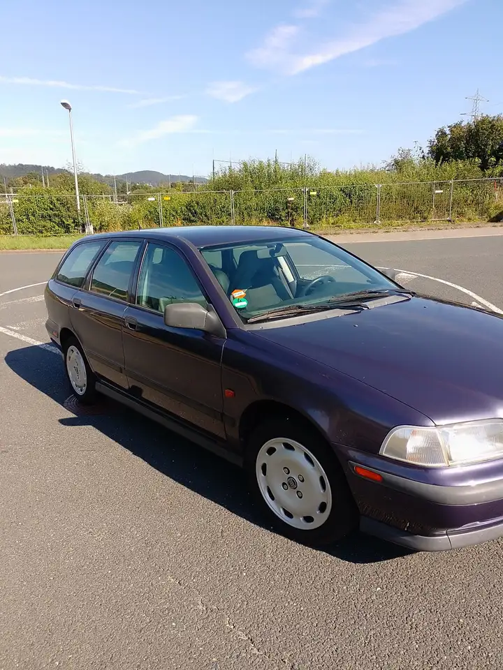 Volvo V40 2.0, foto 2