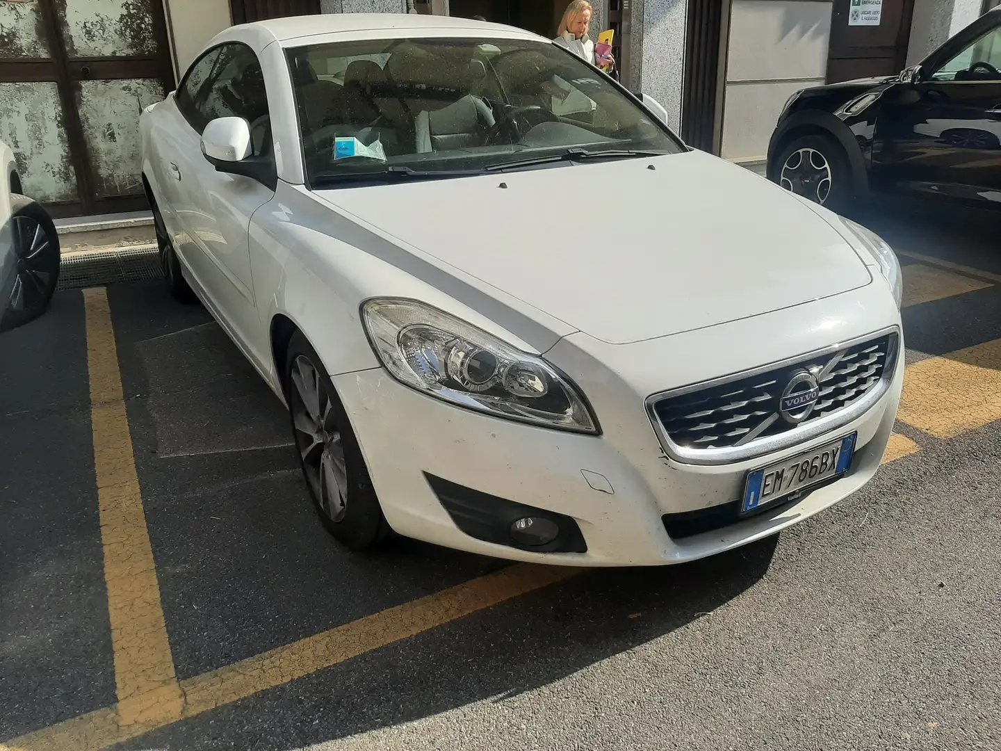 Volvo C70 C70 II 2005 2.0 d3 Momentum 150cv geartronic Bianco - 2