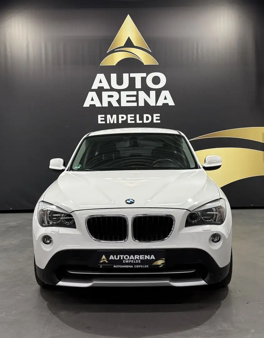 BMW X1 20 d xDrive*Automatik*Bi-Xenon*PDC*LED*SportS Weiß - 2