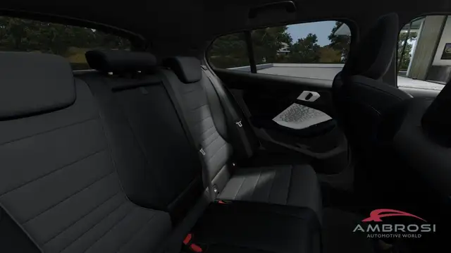 BMW 1 Series view 13