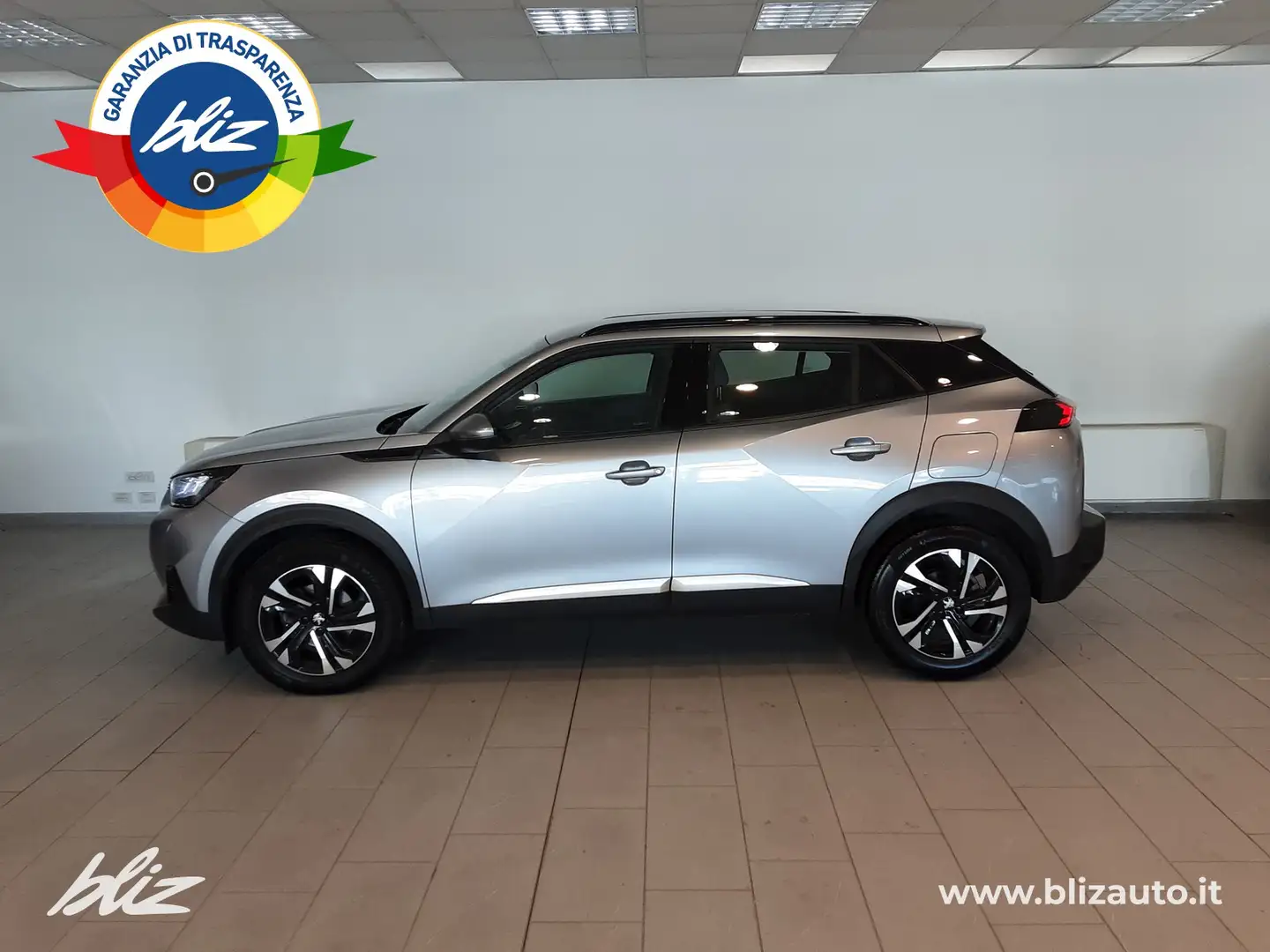 Peugeot 2008 1.2 puretech allure navi pack s&s 130cv Grijs - 2