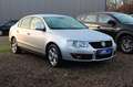 Volkswagen Passat Lim.*Klima*S.Heft*Navi*SHZ*AHK*Tempomat Silber - thumbnail 1