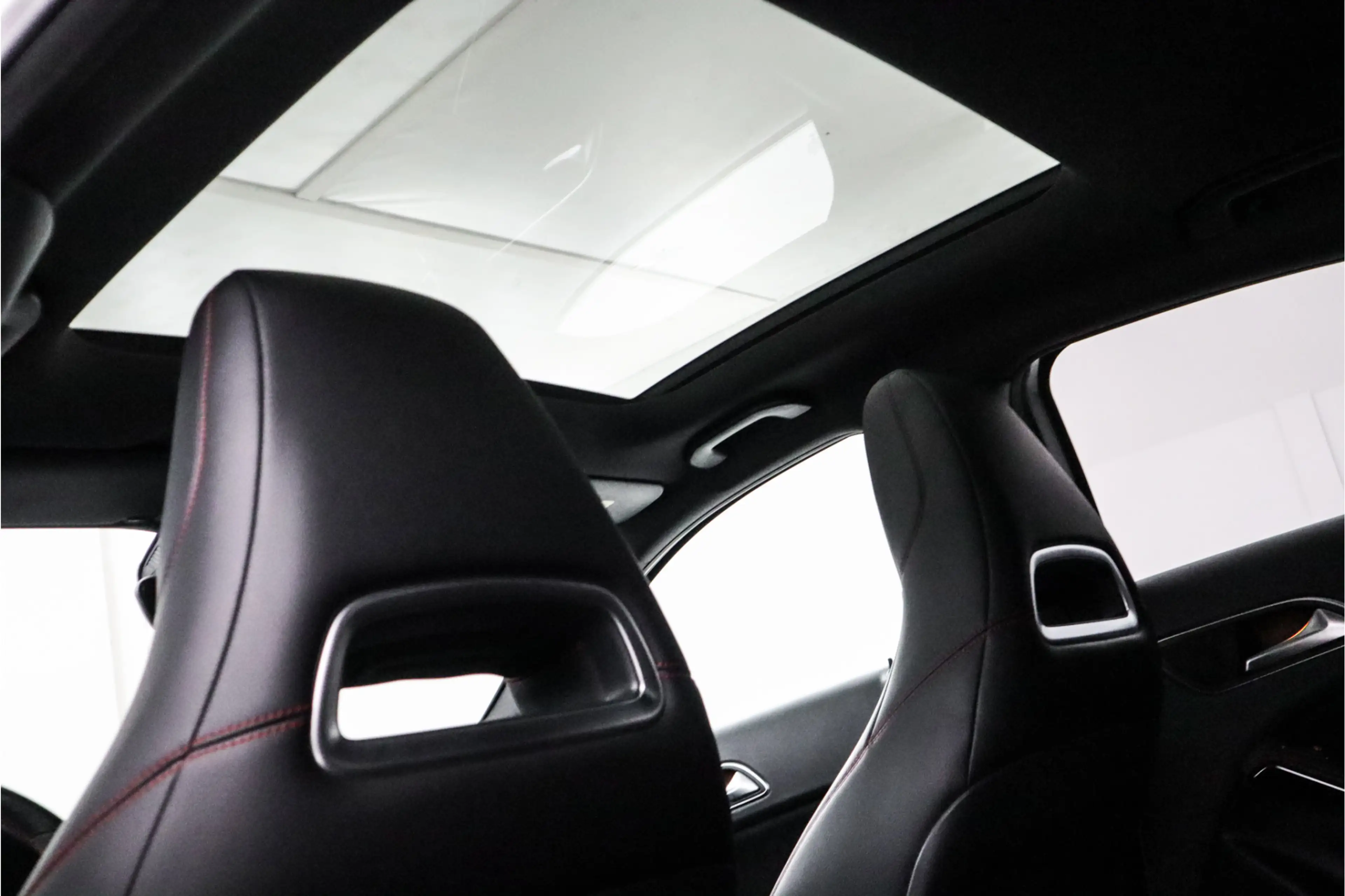 Mercedes-Benz A 45 AMG 4MATIC - Camera, Harman/Kardon, Navigatie, — photo 28
