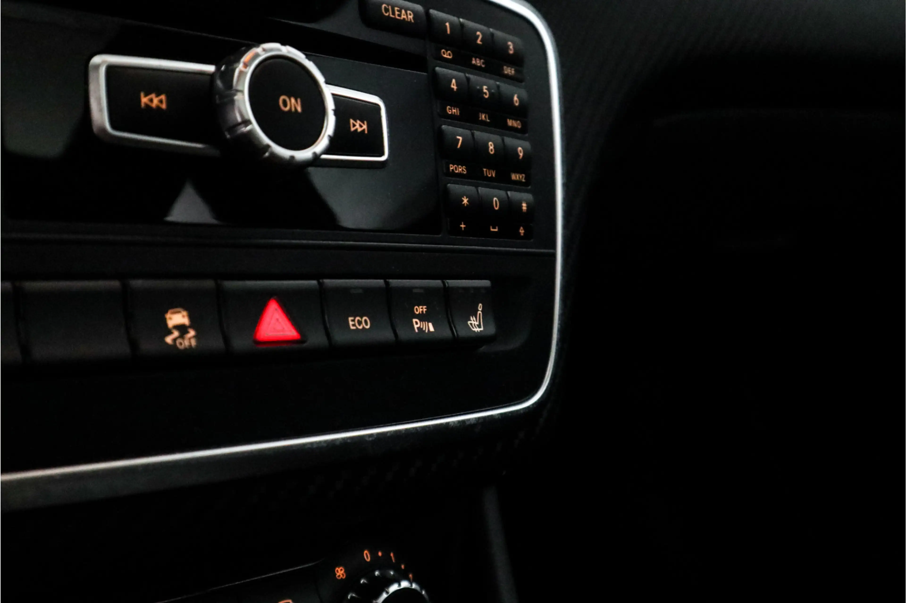 Mercedes-Benz A 45 AMG 4MATIC - Camera, Harman/Kardon, Navigatie, — photo 15