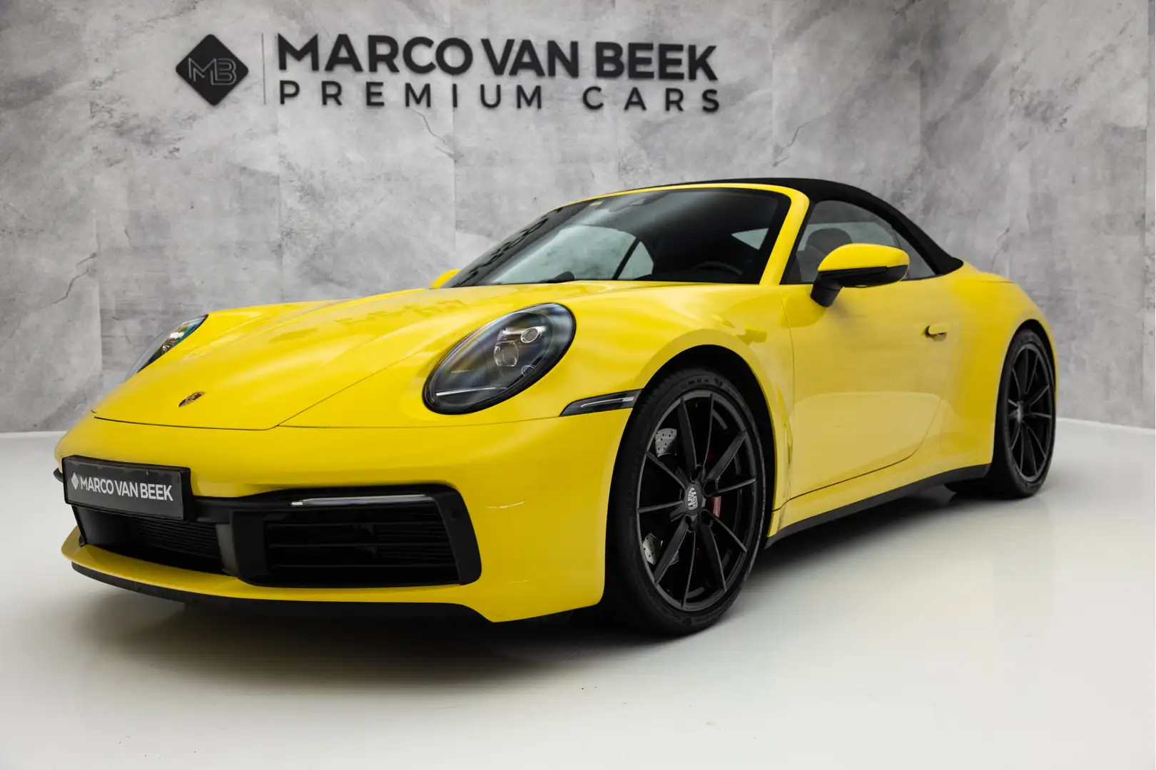 Porsche 992 Cabrio 3.0 Carrera 4S 450 PK | Sportuitlaat | Bose Gelb - 2