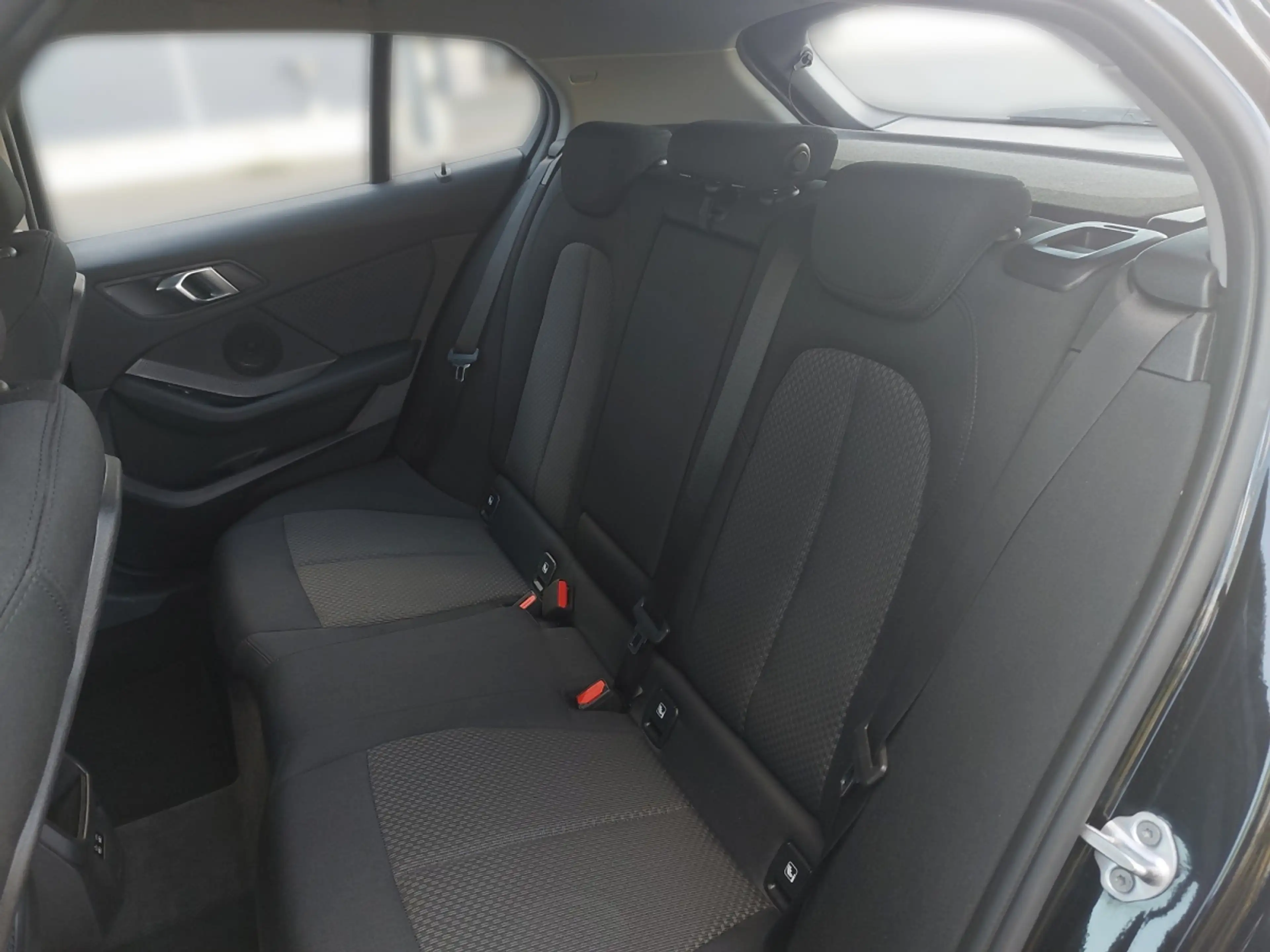 BMW 116 d Advantage Aut. — photo 11