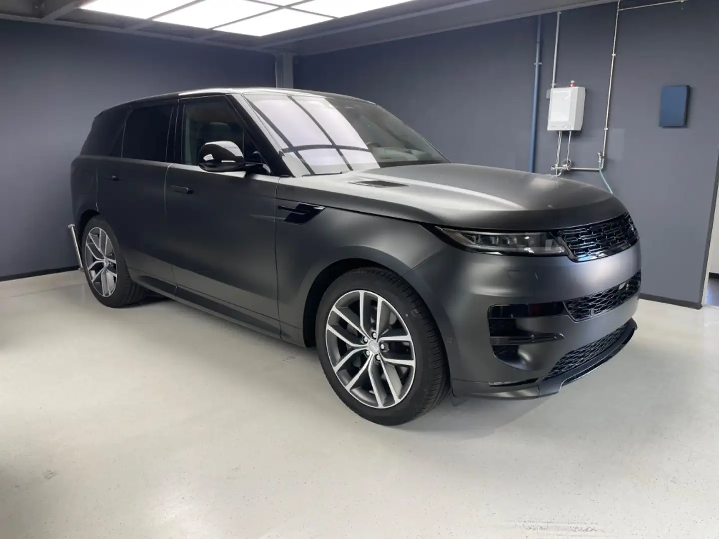 Land Rover Range Rover Sport P530 First Editon Autobio matt Schwarz - 1