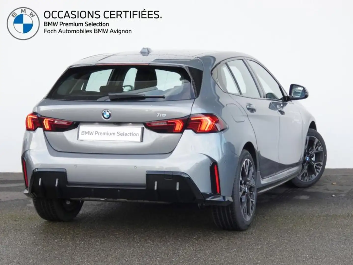 BMW 116 116A 122ch M Sport Design DKG7 Gris - 2