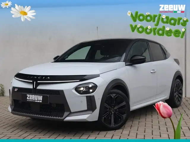 Lancia Ypsilon 1.2T Hybride HF Line | Sala | Tech pack | Navi |