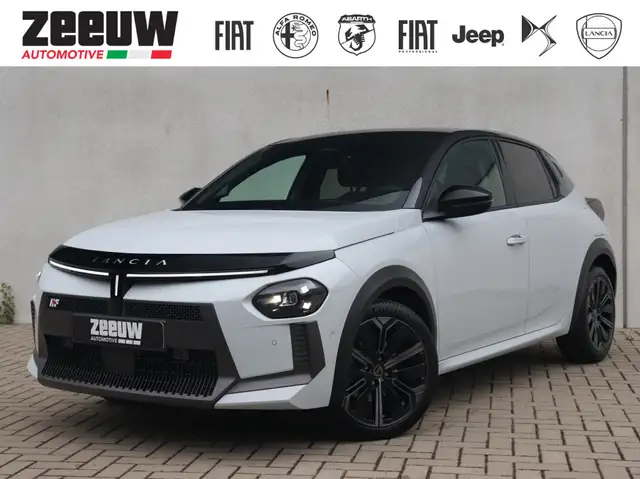 Lancia Ypsilon 1.2T Hybride HF Line | Sala | Tech pack | Navi |