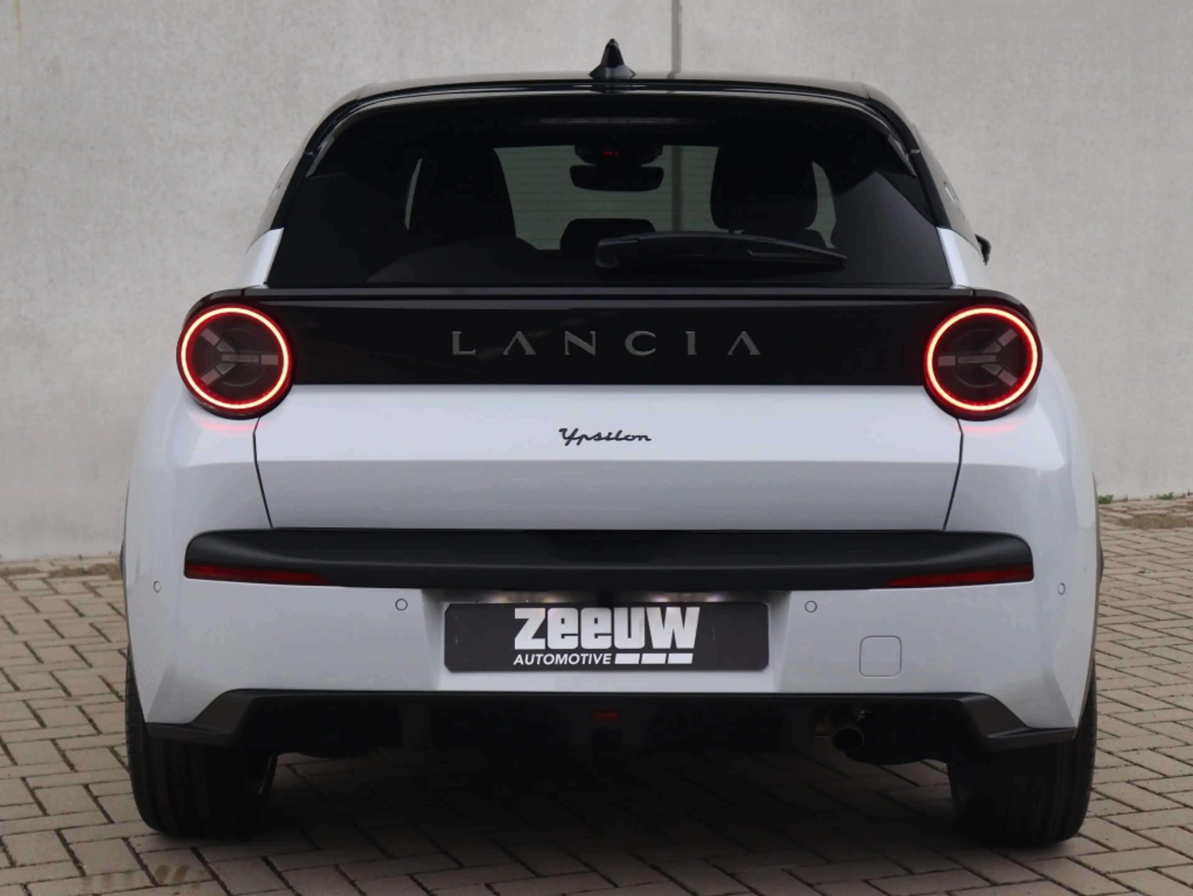 Lancia Ypsilon 1.2T Hybride HF Line | Sala | Tech pack | Navi | — photo 10