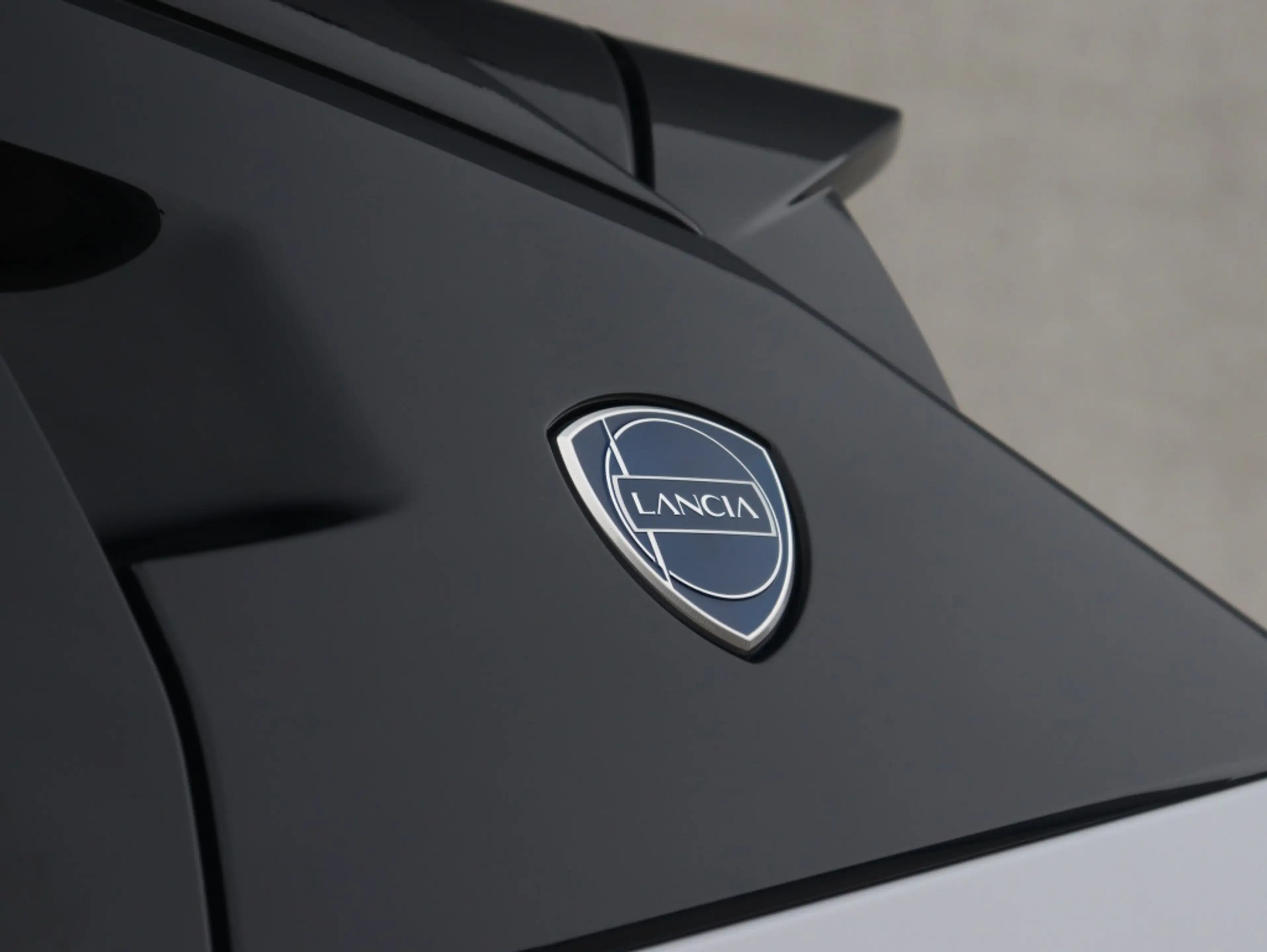 Lancia Ypsilon 1.2T Hybride HF Line | Sala | Tech pack | Navi | — photo 9