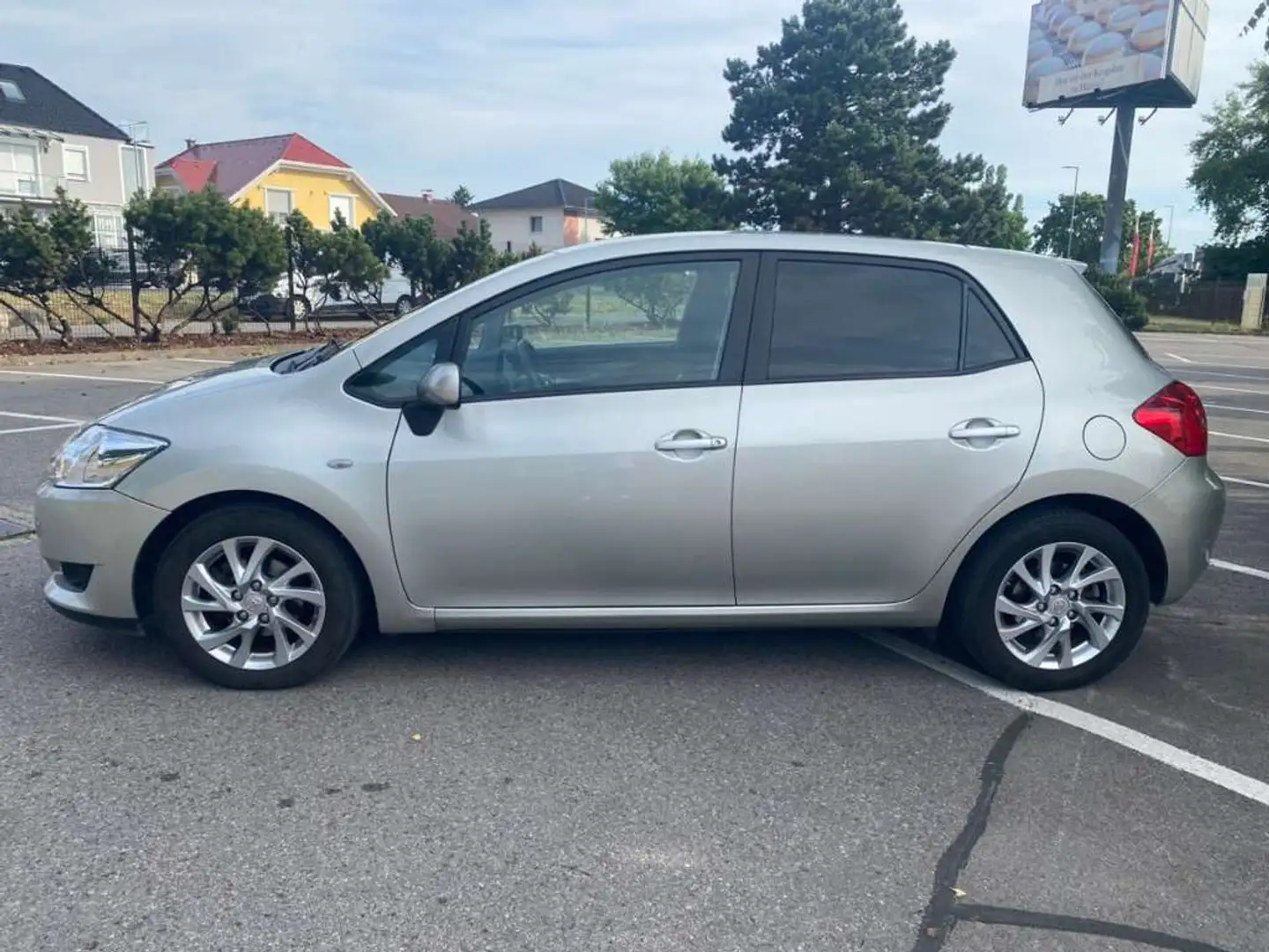 Toyota Auris Auris 1,4 D-4D 90 DPF High Eco High - 2