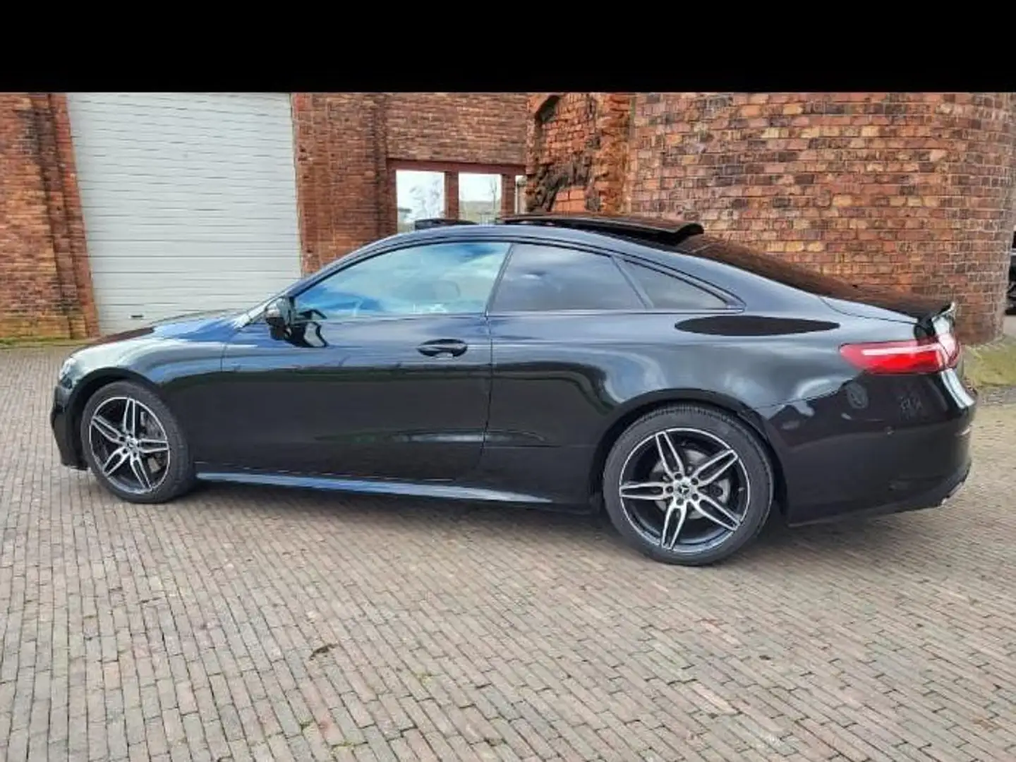 Mercedes-Benz 220 E classe - 1