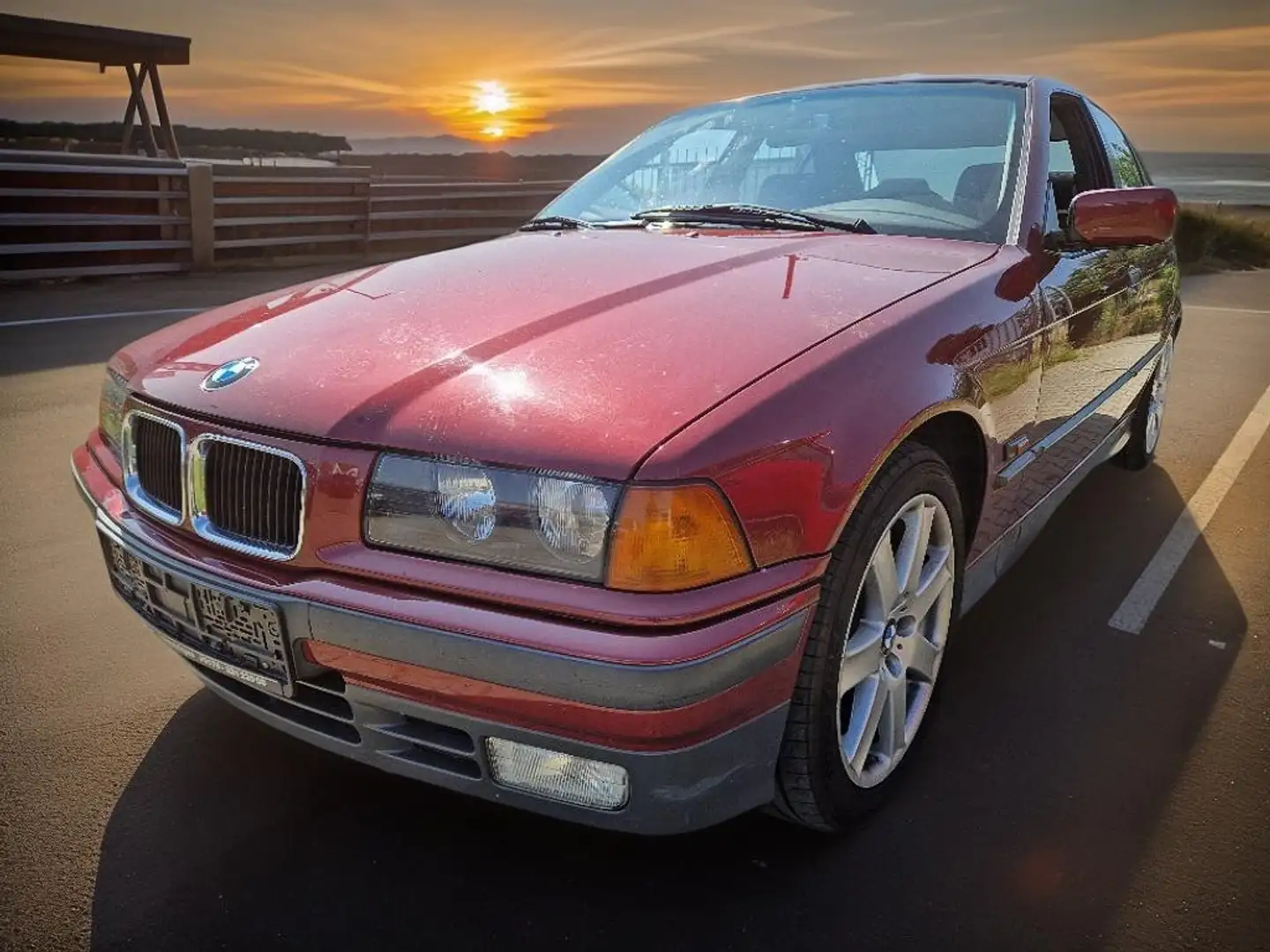 BMW 316 316i H Zulassung Rouge - 1