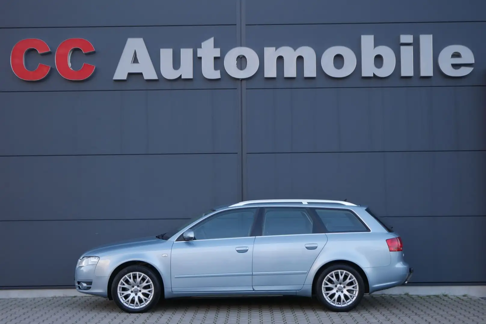 Audi A4 Avant 2.0 TDI Design"Klimaaut"NaviMMI+"17Zoll Blau - 1