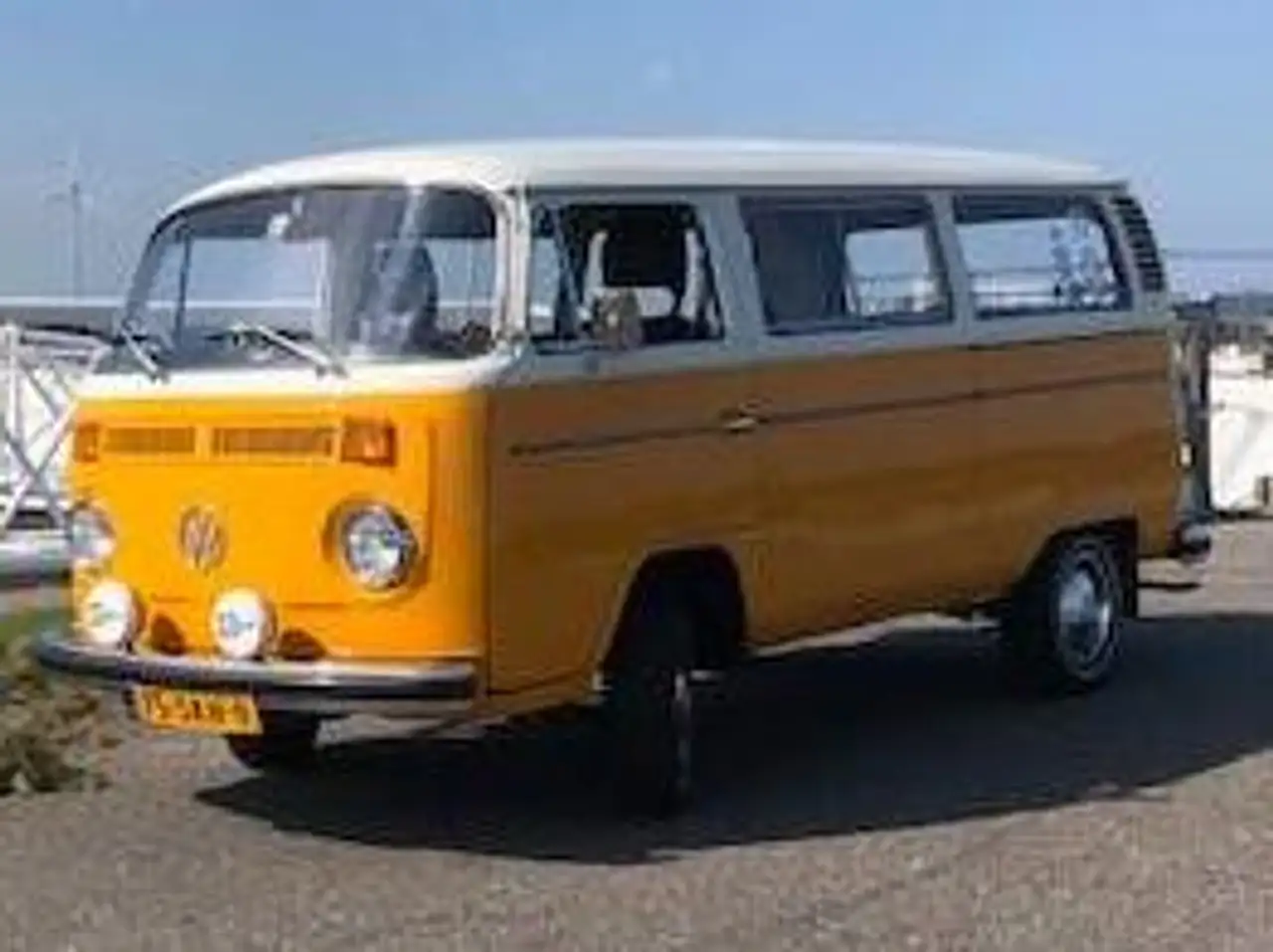 Volkswagen T2 9 persoons, foto 2