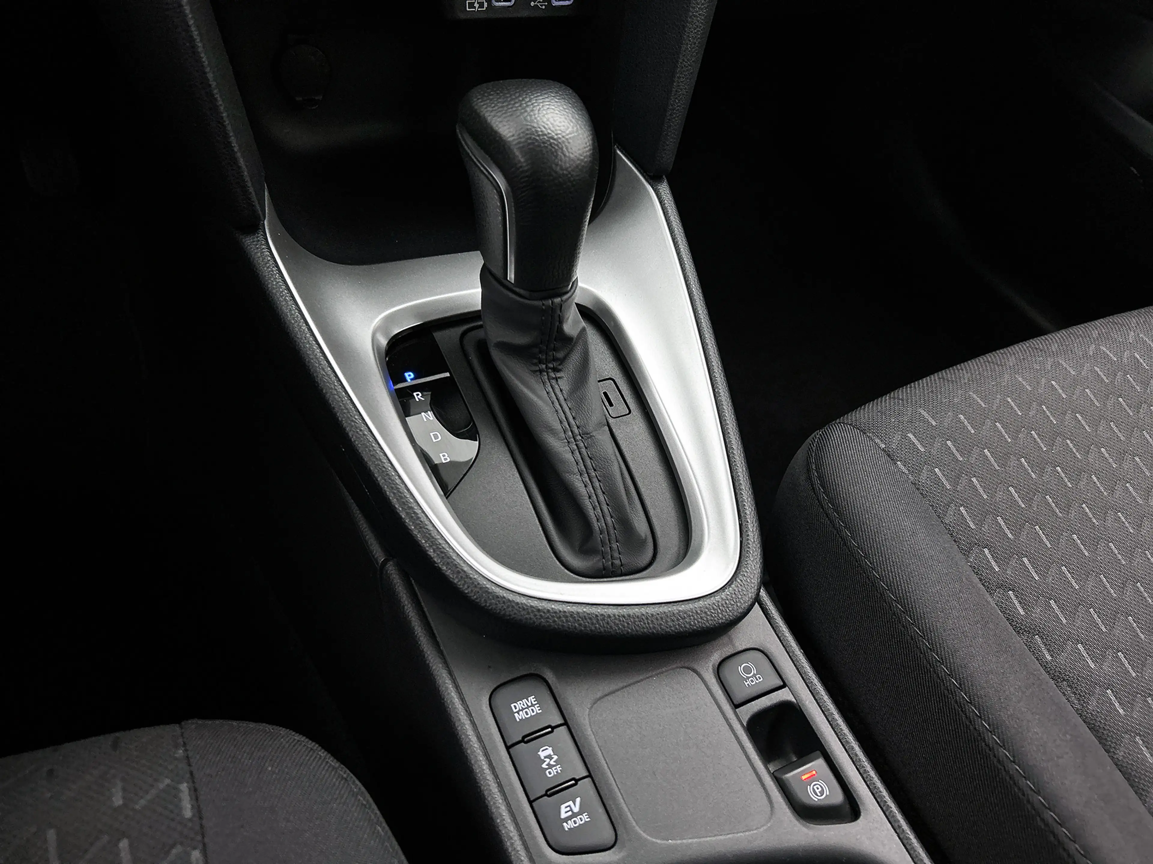 Toyota Yaris Cross 1.5 Hybrid 115 Active | BTW voertuig | Apple CarPl — photo 12