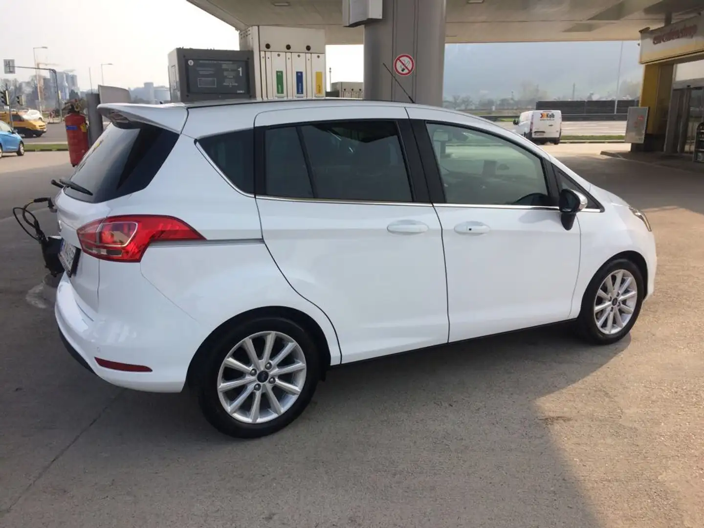 Ford B-Max B-MAX Titanium 1,6 Duratec Ti-VCT Titanium Weiß - 2