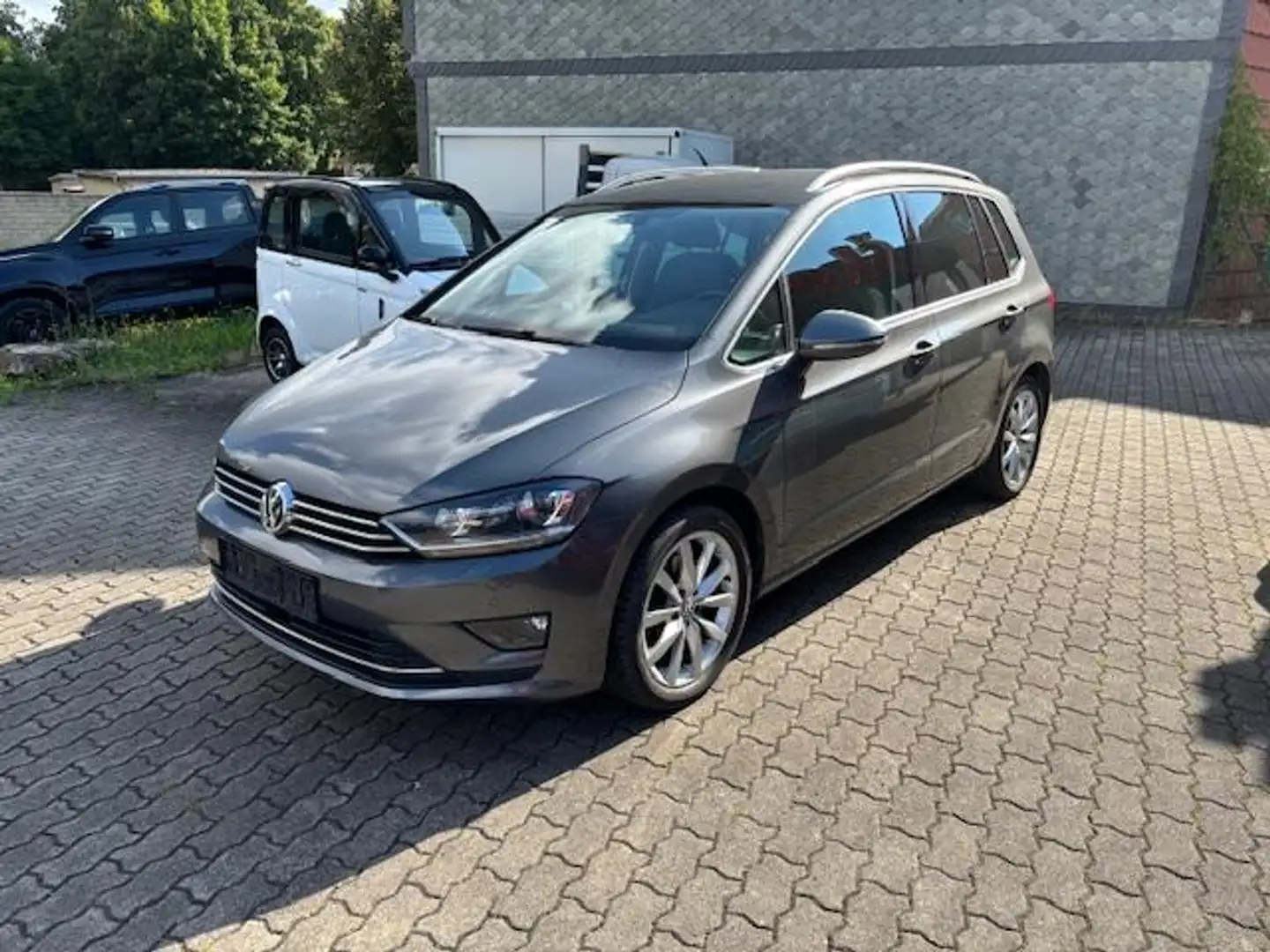 Volkswagen Golf Sportsvan Highline BMT 1.4 TSI DSG+1.HAND+ Grau - 2