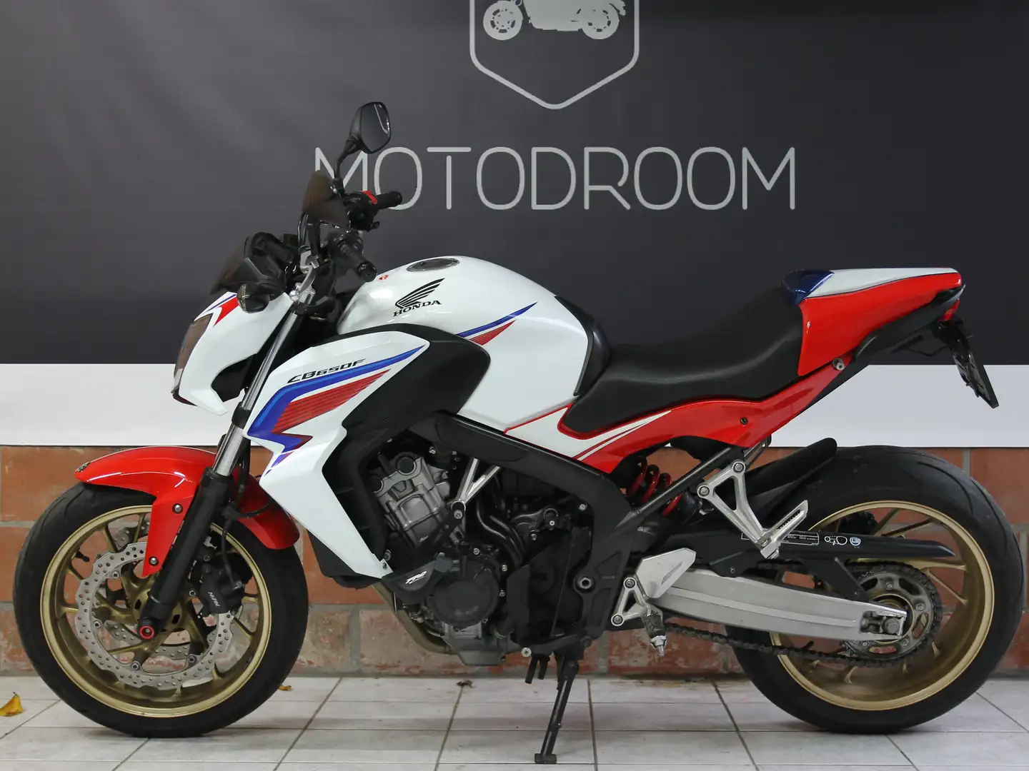 Honda CB 650 f Blanco - 1