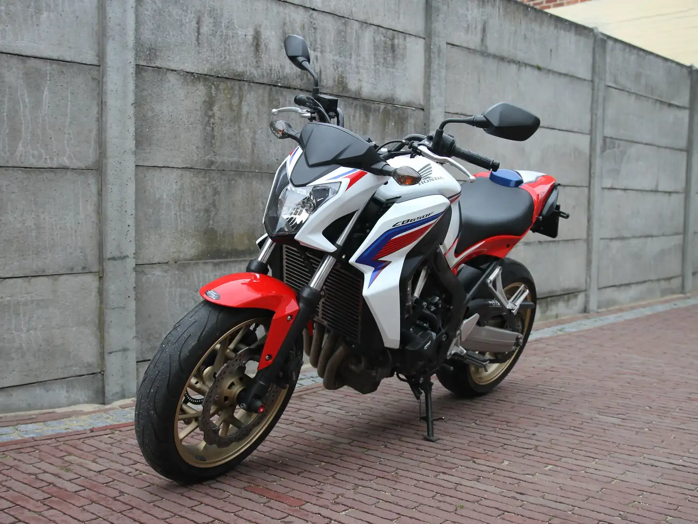 Honda CB 650 f Blanco - 2
