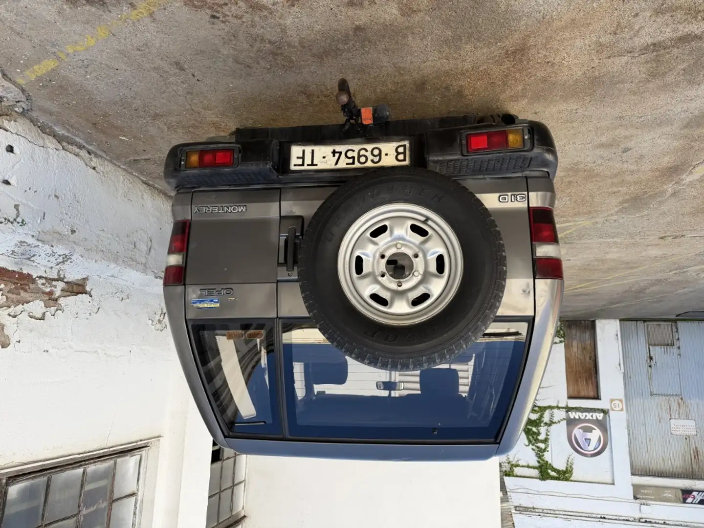 Opel Monterey 3.0 DTi 16v RS Grijs - 1