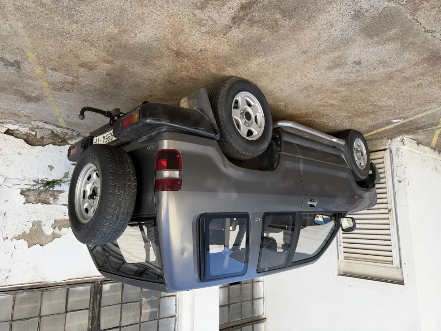 Opel Monterey 3.0 DTi 16v RS Grijs - 2