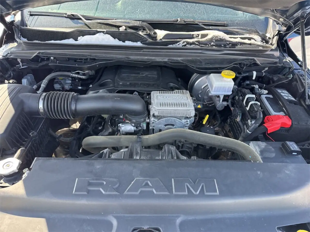 RAM 1500 снимка RAM 1500