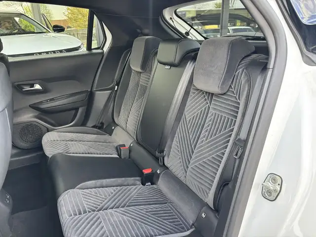 Lancia Ypsilon view 8