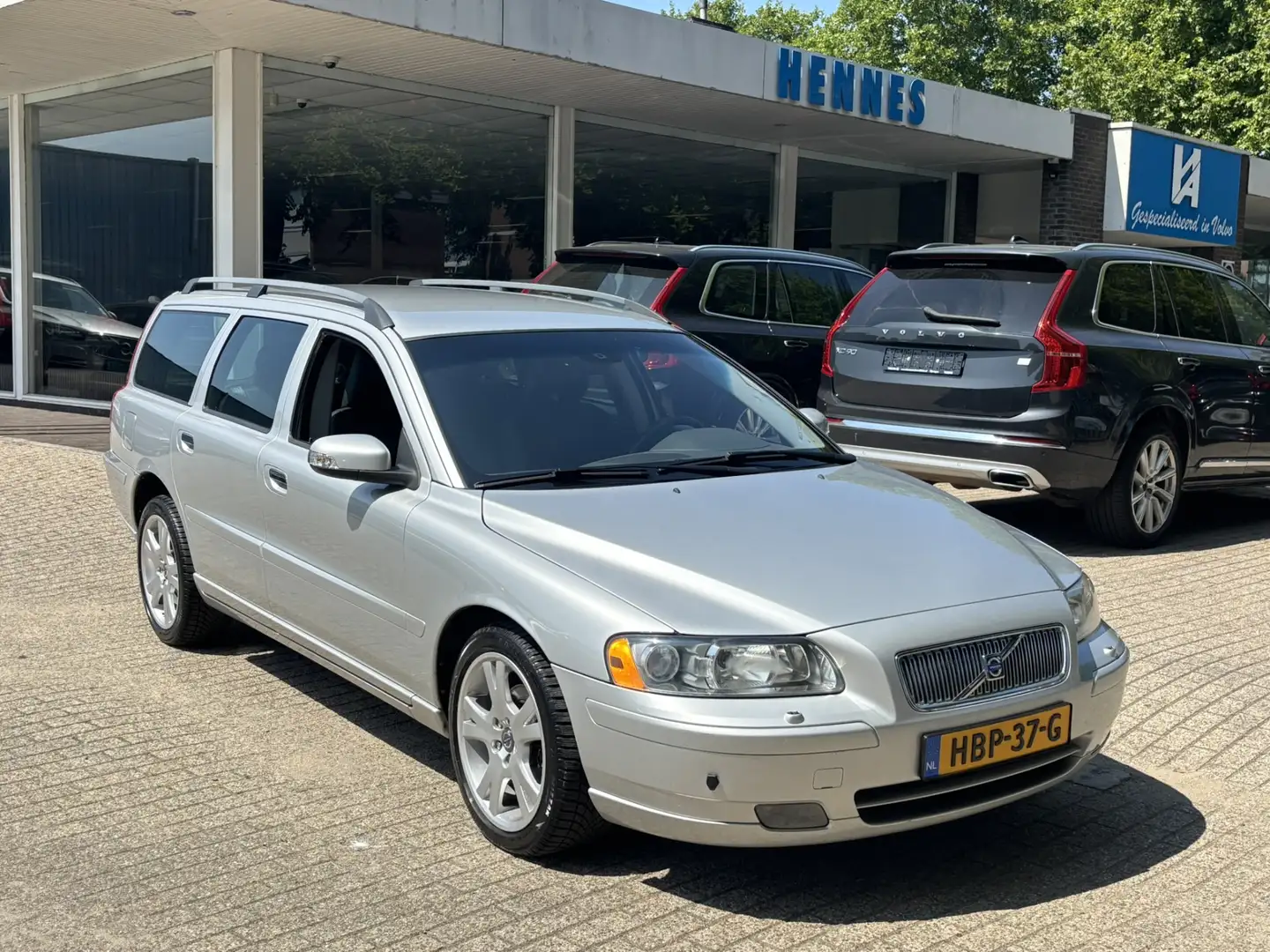 Volvo V70 2.4 Edition Xenon NIEUWE LPG Installatie BTW voord Zilver - 1