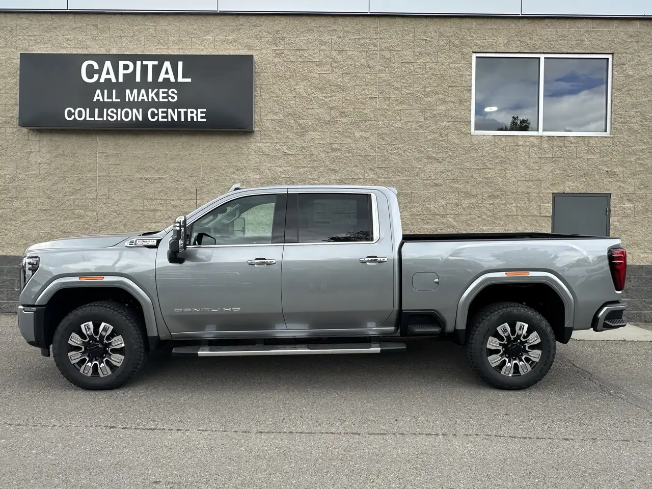 GMC Sierra 3500HD fotografie GMC Sierra 3500HD
