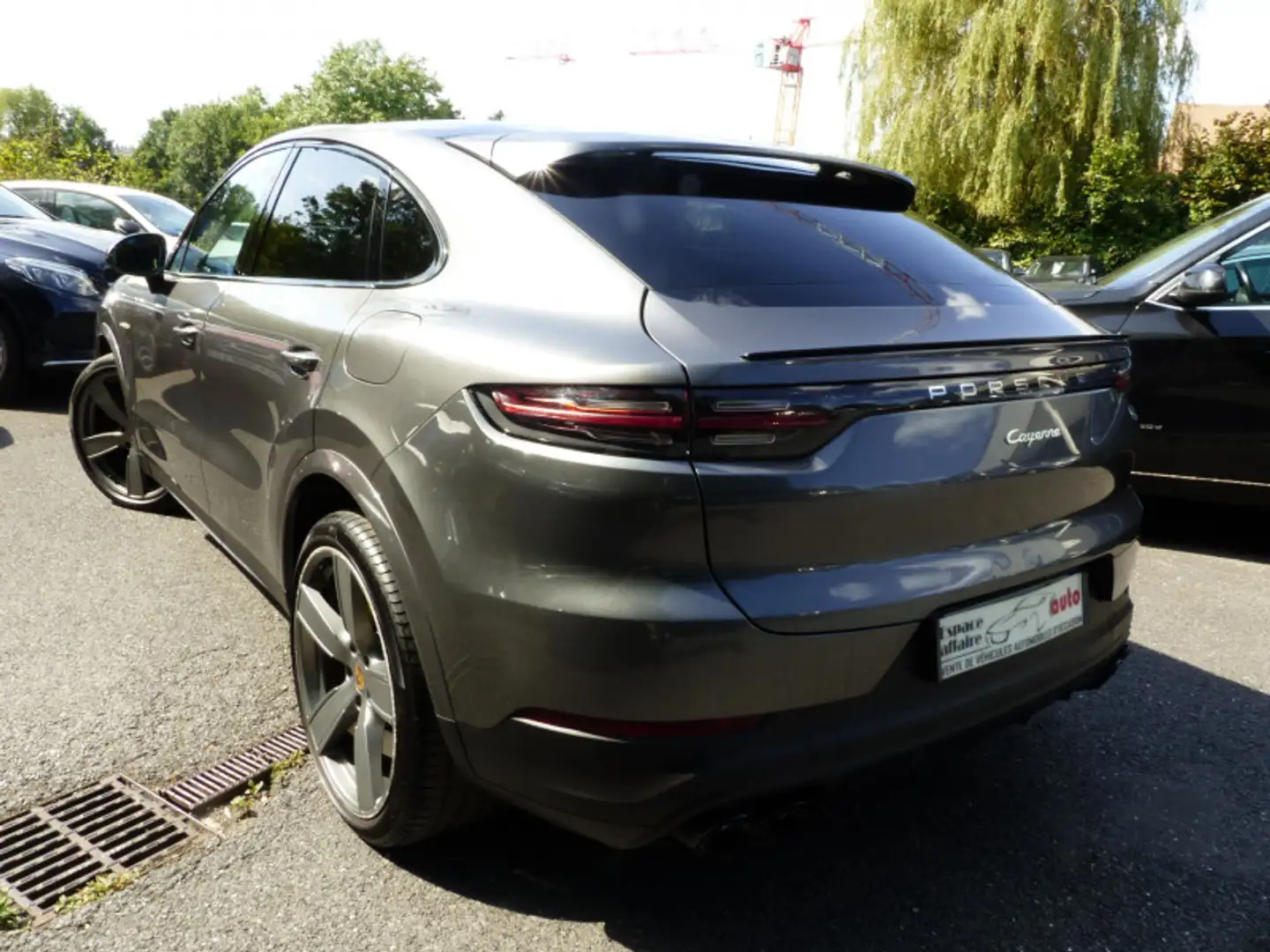 Porsche Cayenne (9YA) 3.0 V6 462CH E-HYBRID / TVA RECUPERABLE. Gris - 2