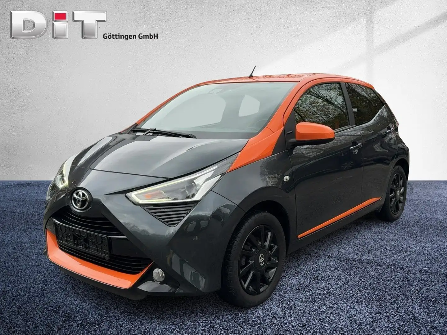 Toyota Aygo 1.0 x-JBL Lichtautomatik.+Kam.+LM+Facelift Gris - 2