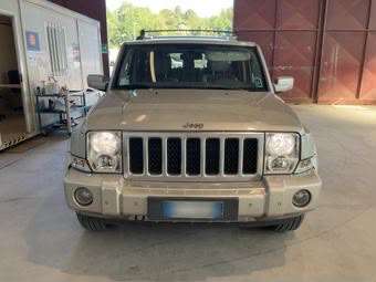 Jeep Commander 3.0CRD Overland Aut. - foto 1