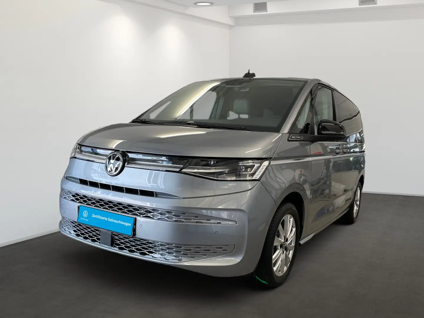Volkswagen T7 Multivan 2.0 TDI KÜ Style *7-SITZER*AHK*PANO* Zilver - 2