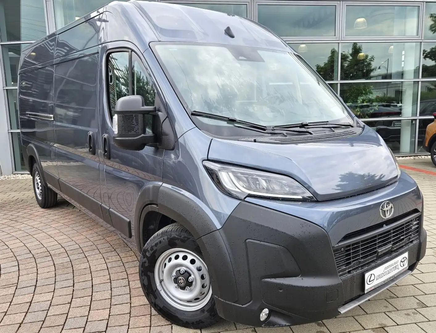 Toyota Proace Max 2.2-l-D 35 L3H2 Heavy Meister Grau - 1