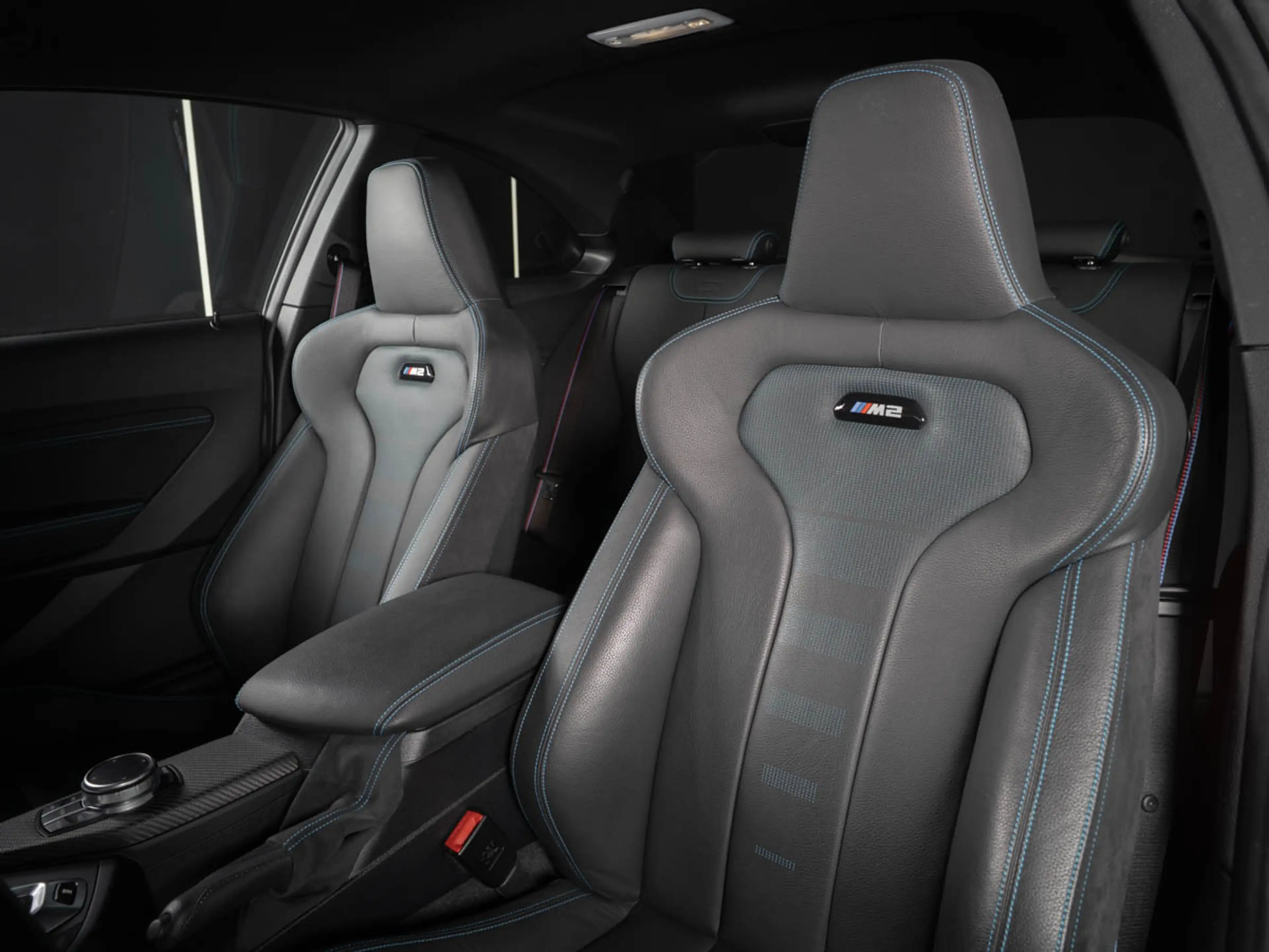 BMW M2 Competition  *M-SITZ*APPLE*CARBON* — photo 11