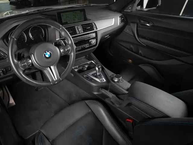 BMW M2 view 10