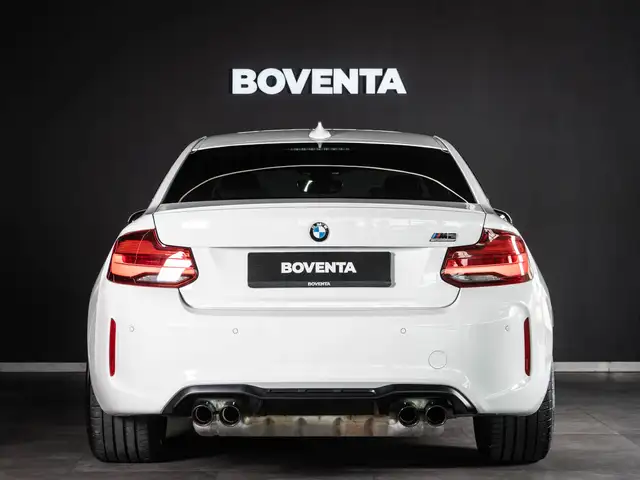 BMW M2 view 9