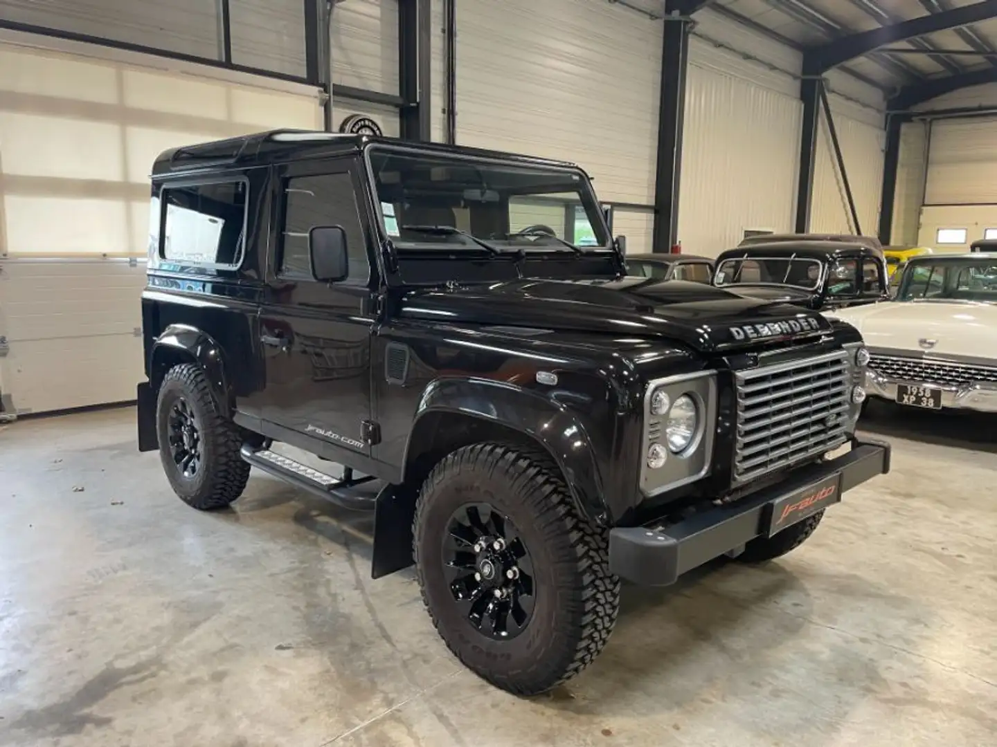 Land Rover Defender 90 SW TD4 Negro - 2