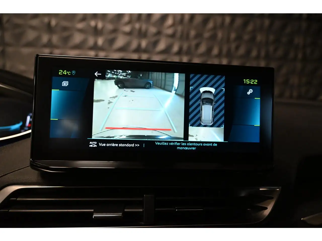 Peugeot 3008 3008 Plug-In Hybrid — photo 18