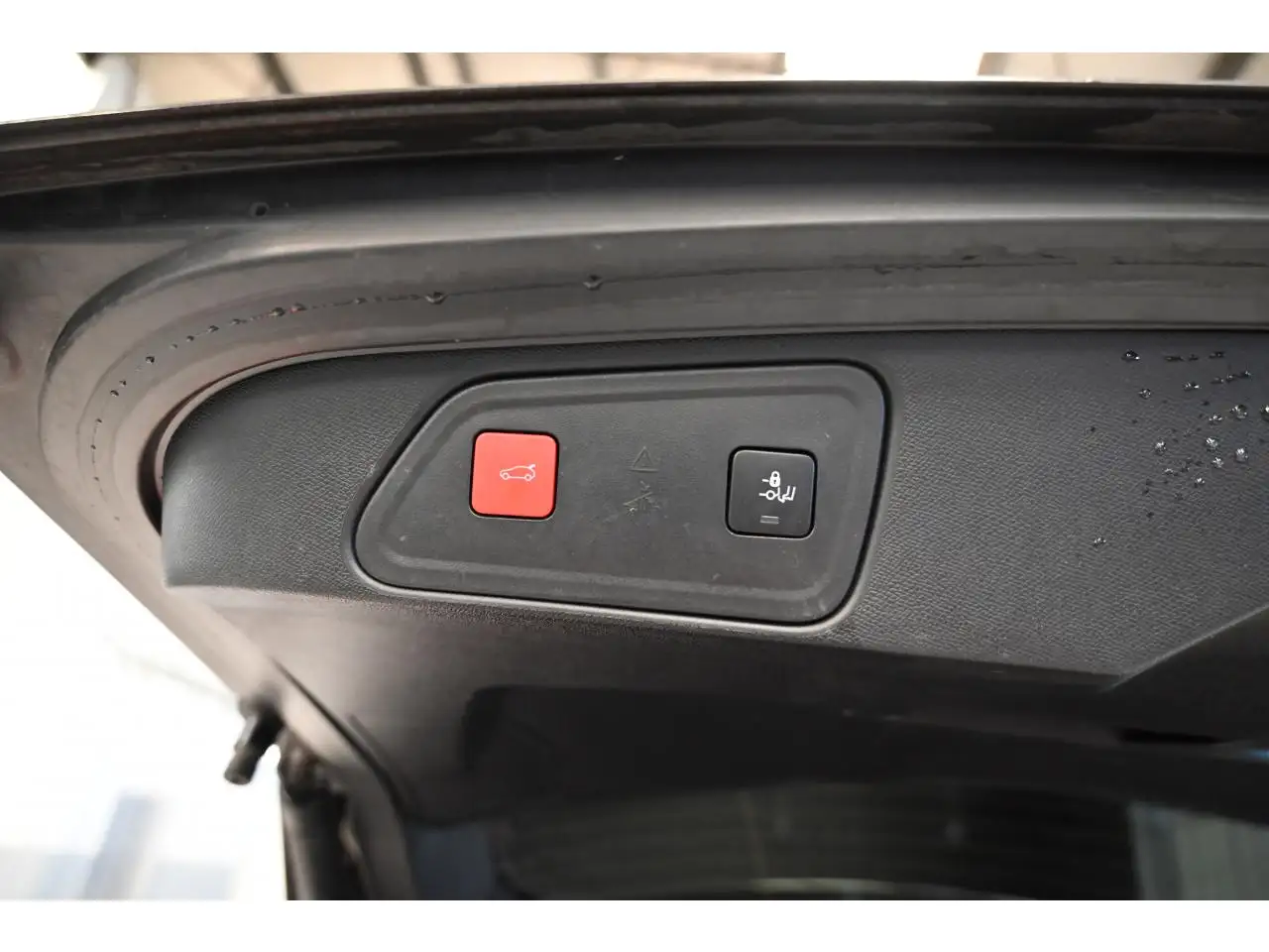 Peugeot 3008 3008 Plug-In Hybrid — photo 29