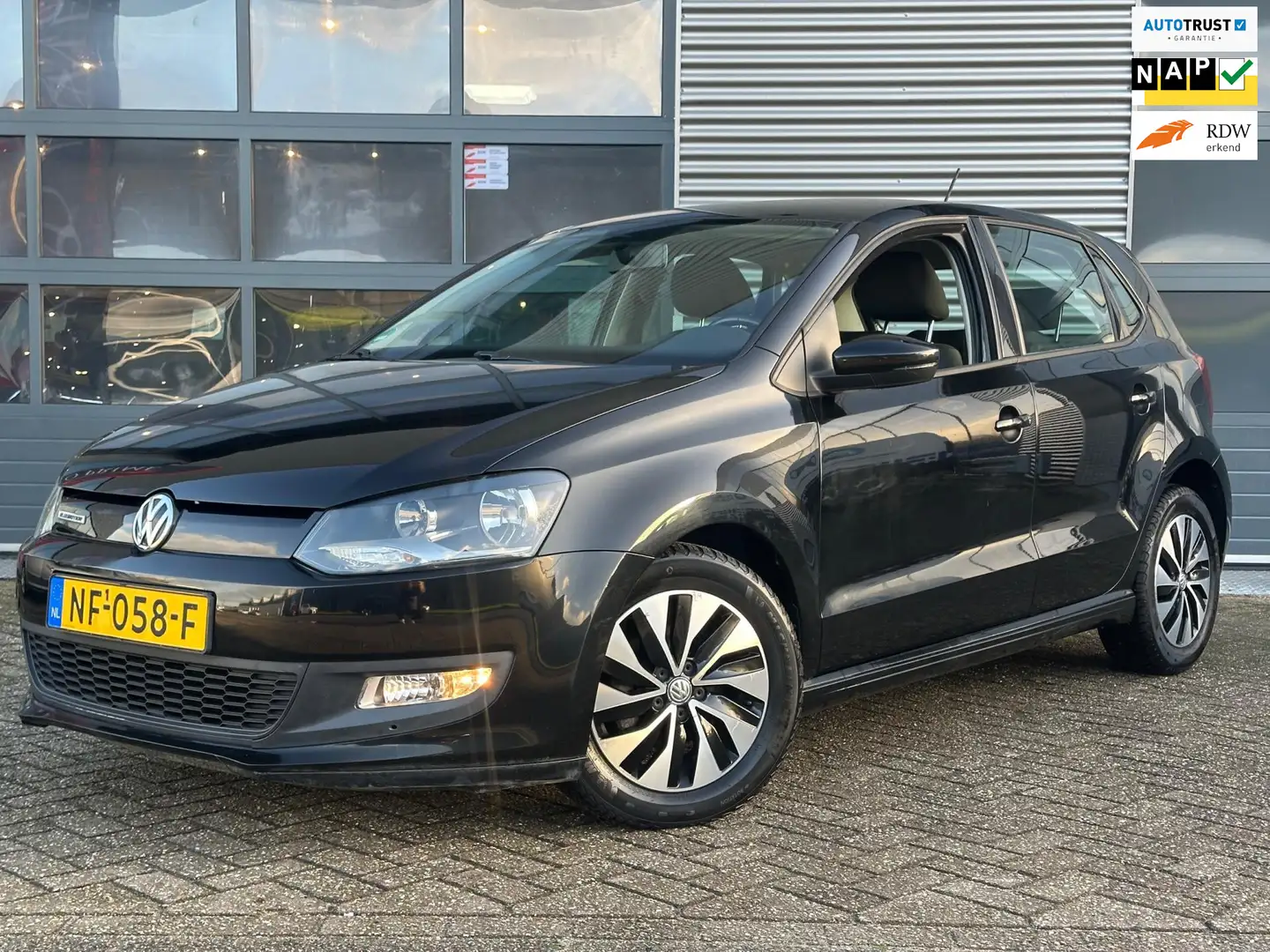 Volkswagen Polo 1.0 BlueMotion Edition | NAVI | CarPlay | CRUISECR Noir - 1
