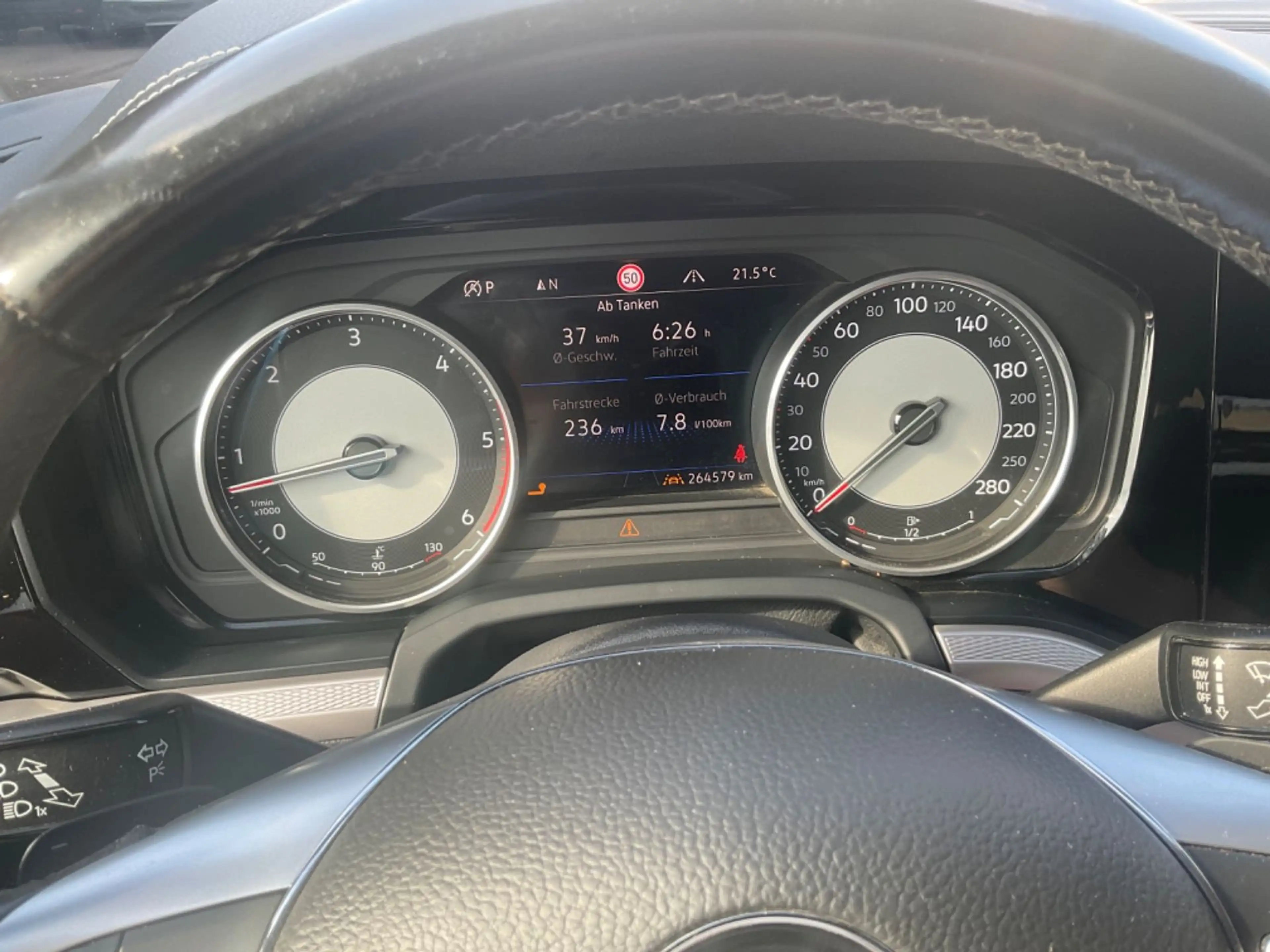 Volkswagen Touareg Basis 4Motion TÜV 10.2027 — photo 14