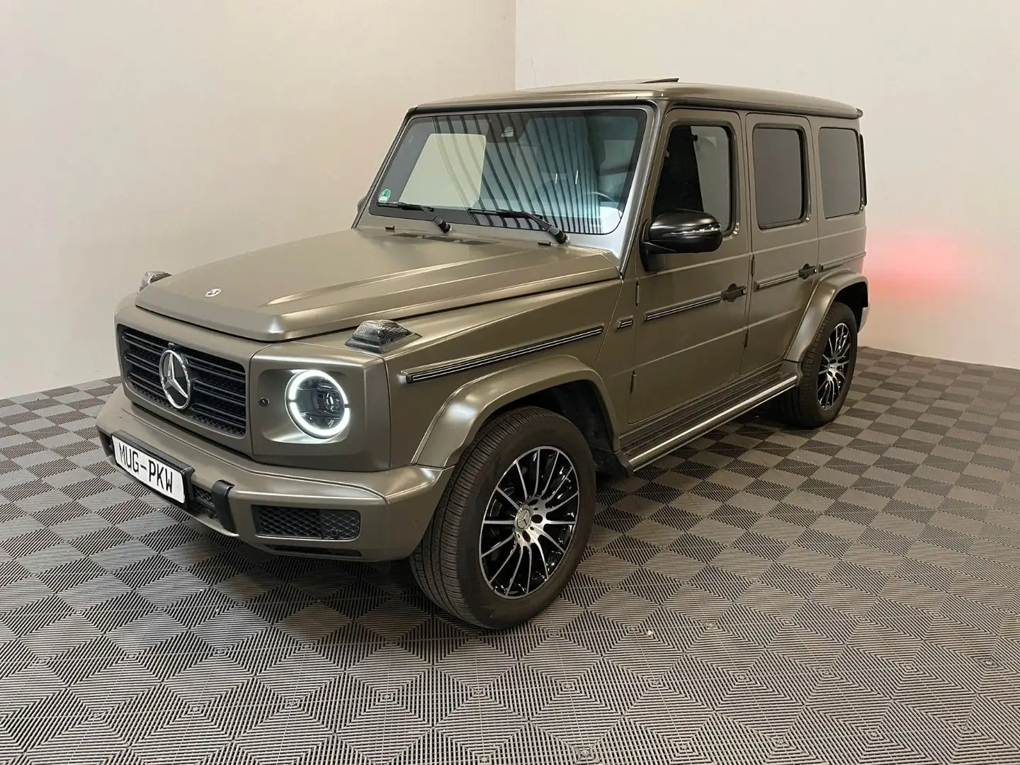 Mercedes-Benz G 500 AMG*Magno Oliv-Burm.-360-ACC-AHK* Grün - 1