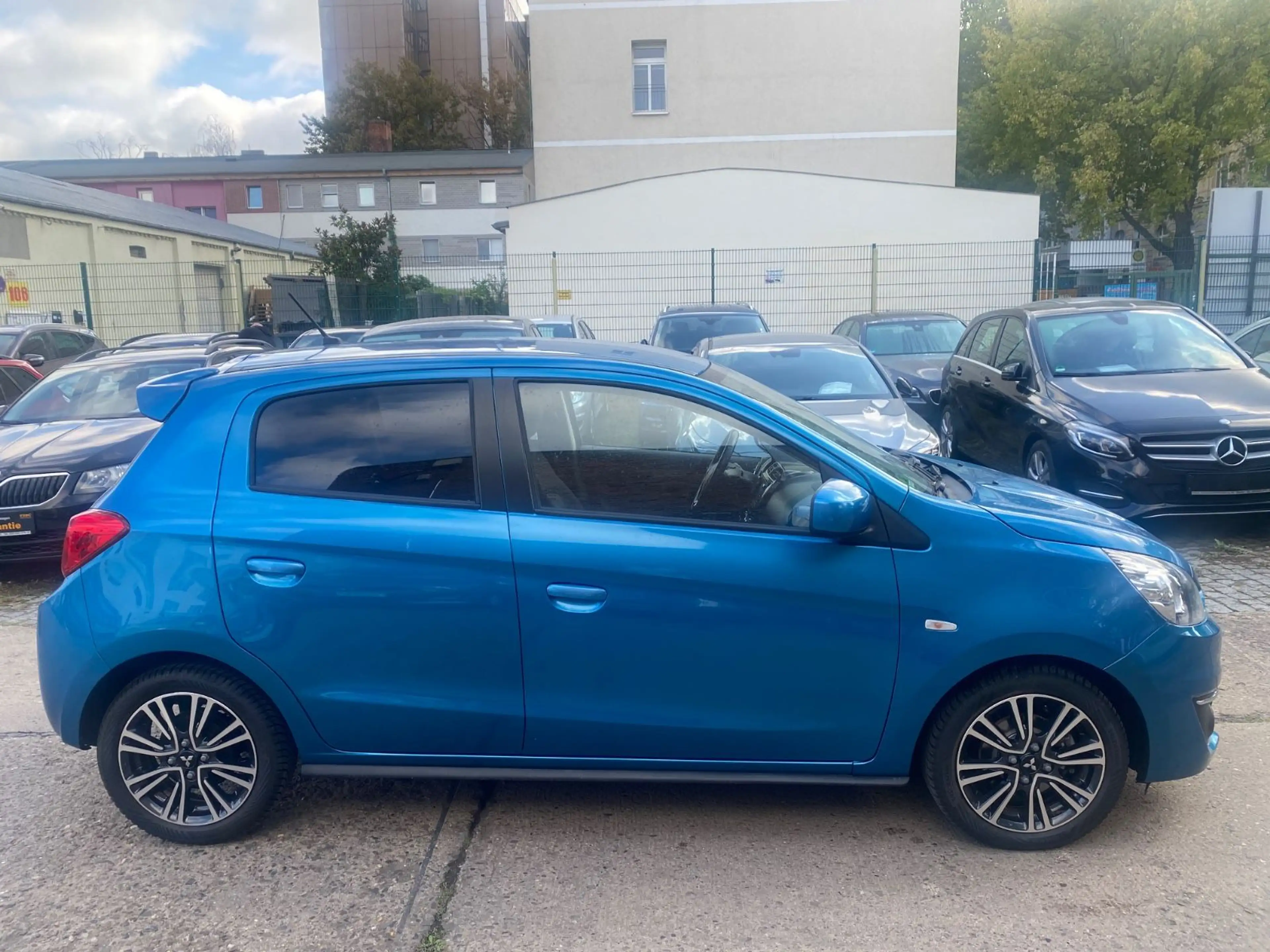 Mitsubishi Space Star Diamant Edition+Aut.+Navi+Allwetter — photo 5