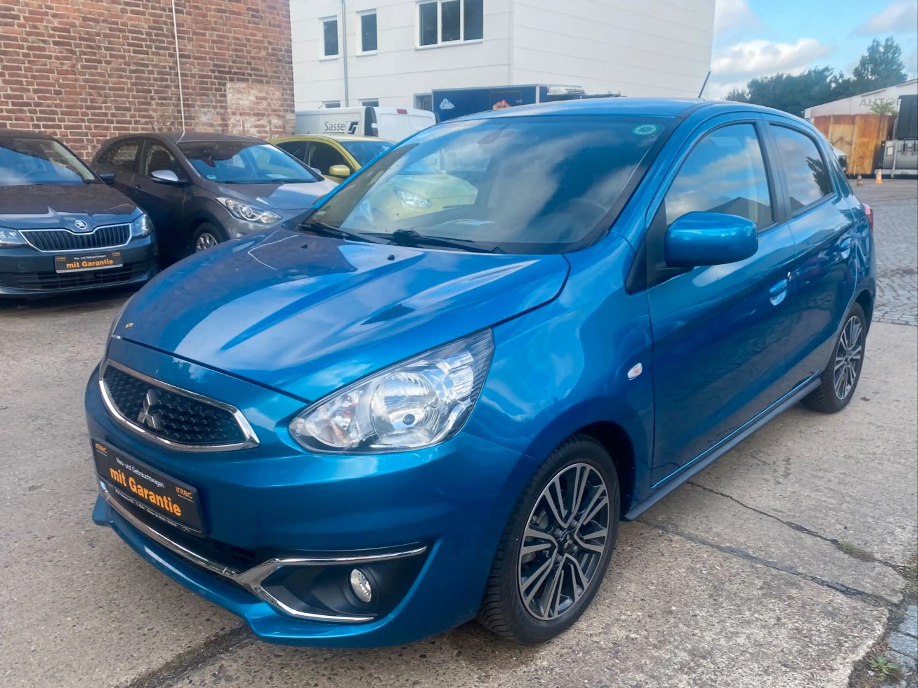 Mitsubishi Space Star Diamant Edition+Aut.+Navi+Allwetter